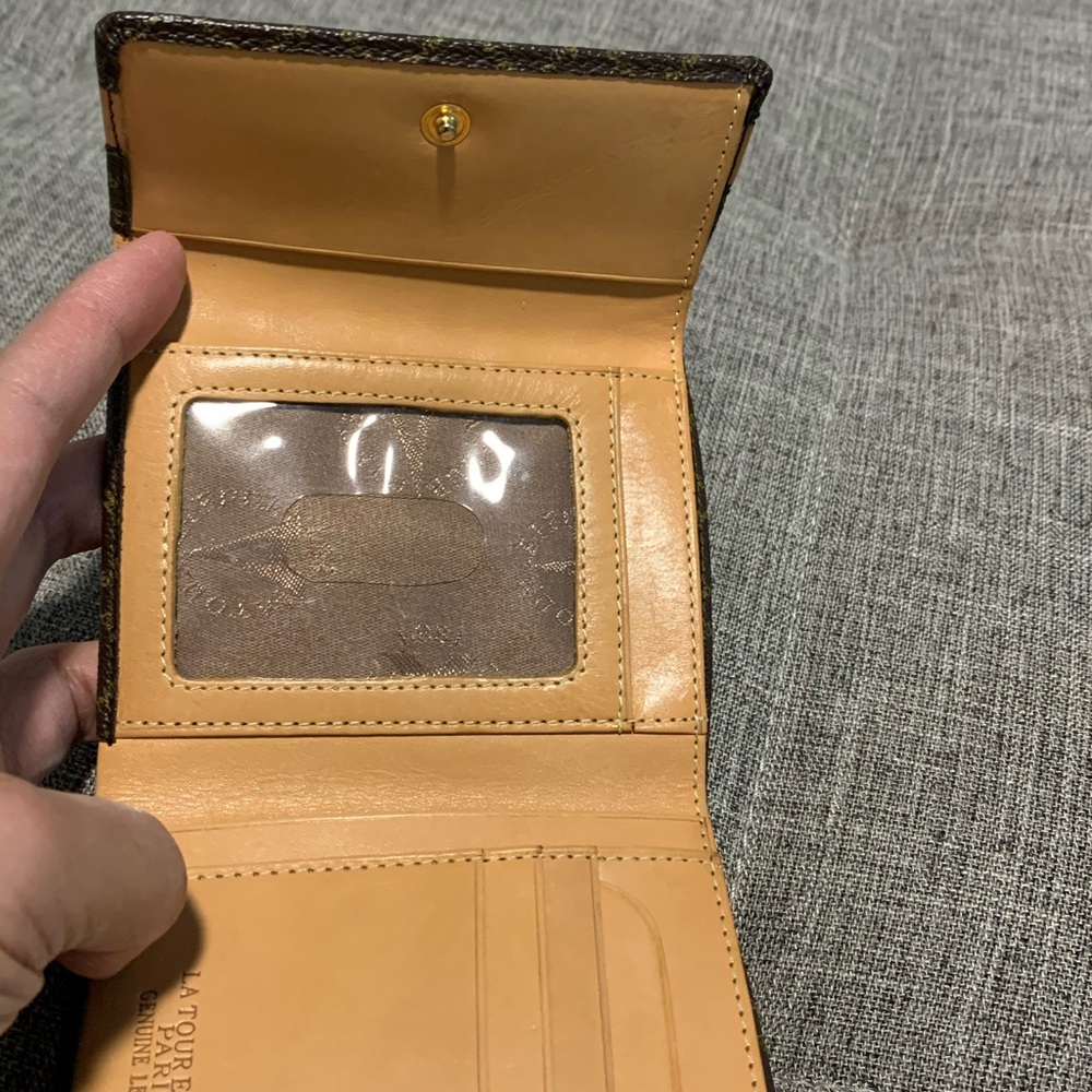 Wallet - Picture 2 of 4